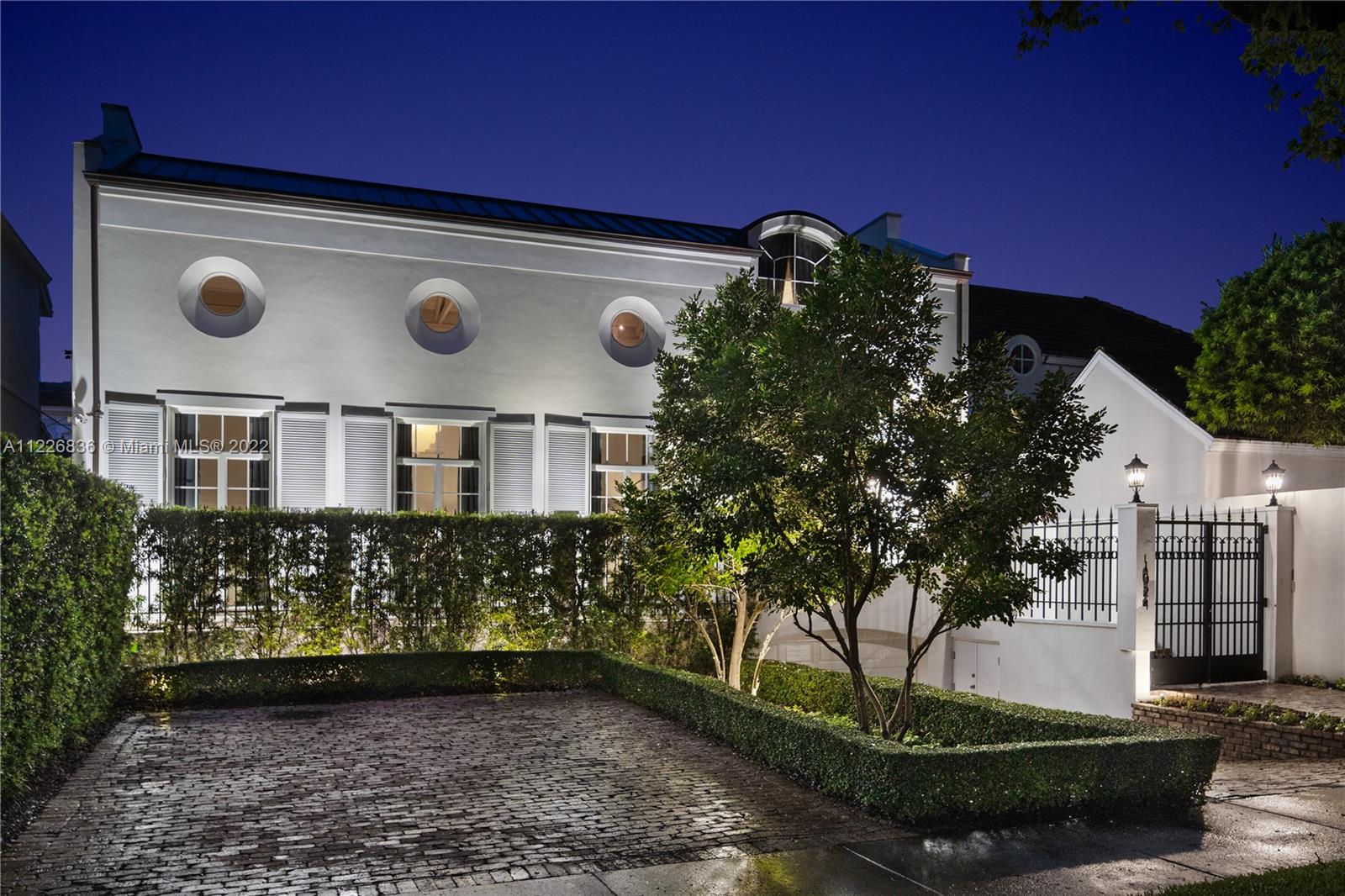 CORAL GABLES RIVIERA SEC - Residential
