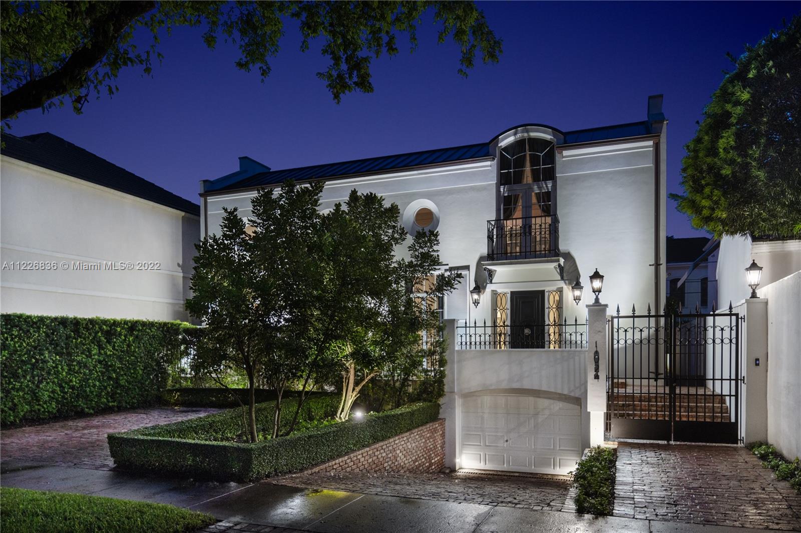 CORAL GABLES RIVIERA SEC - Residential