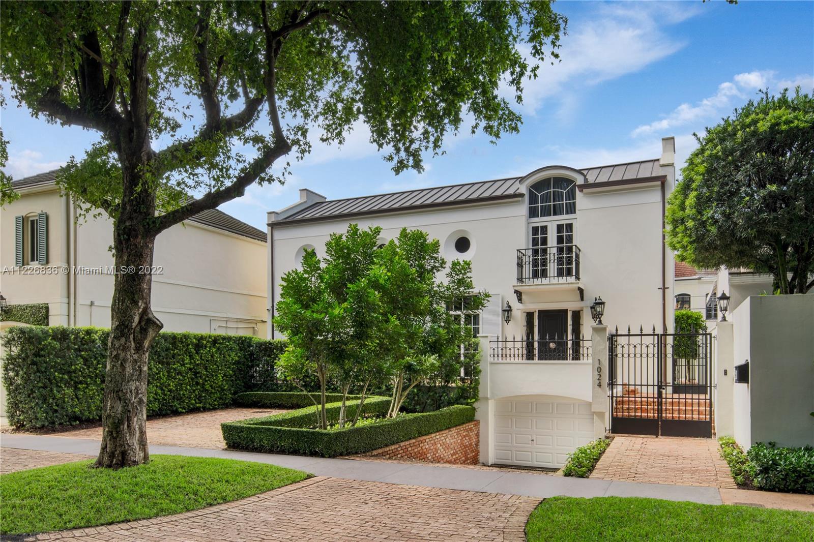 CORAL GABLES RIVIERA SEC - Residential
