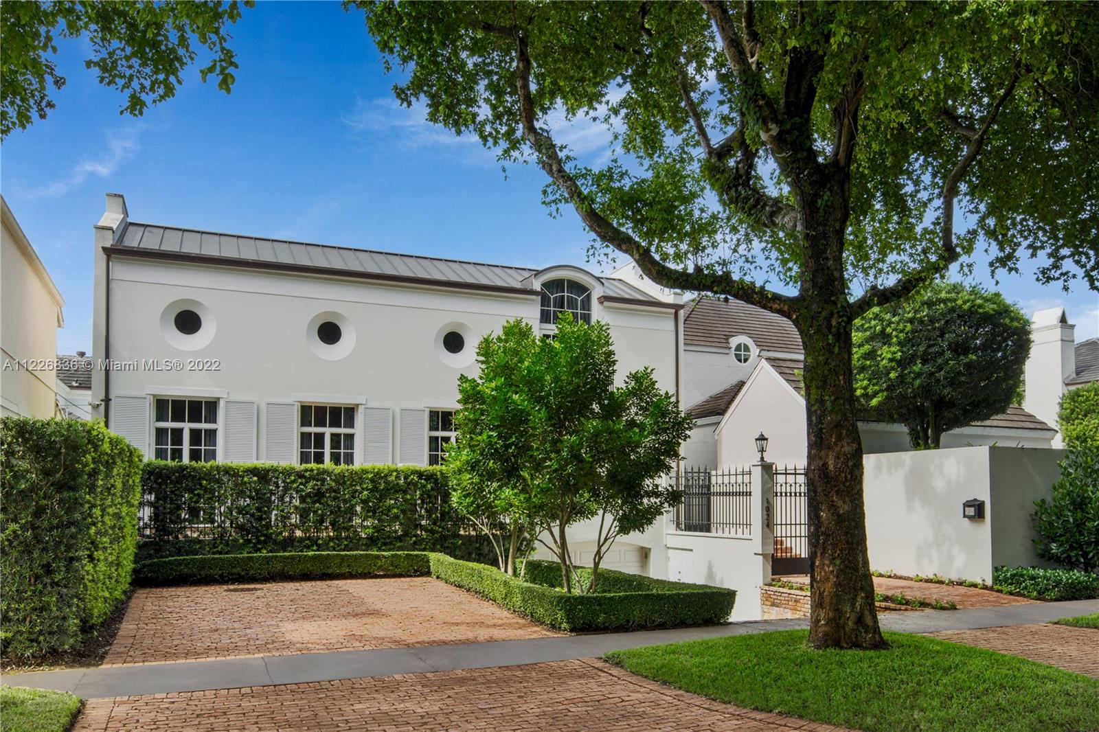 CORAL GABLES RIVIERA SEC - Residential