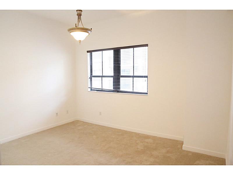 COLONNADE AT DADELAND SW - Residential Lease