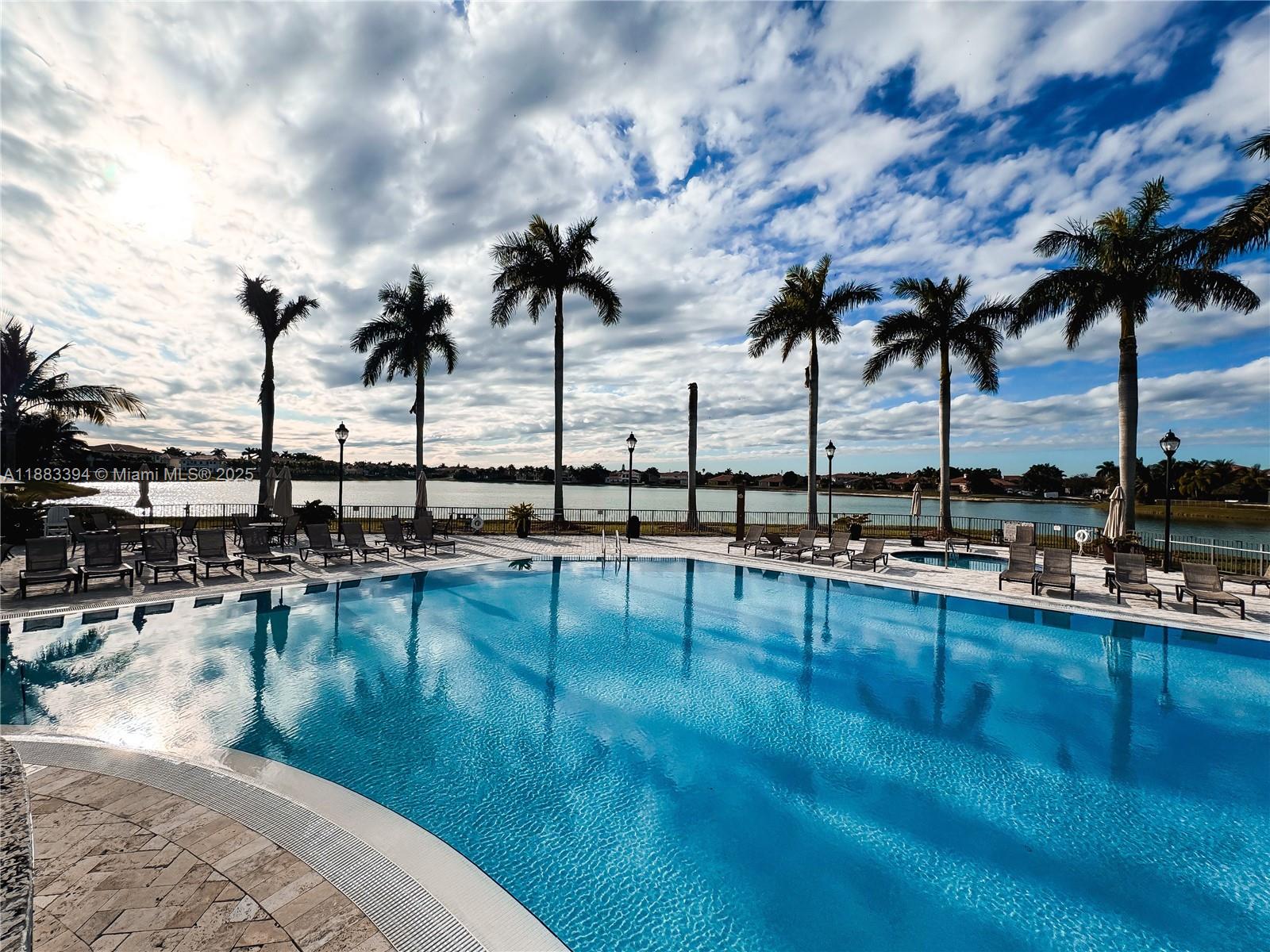 CUTLER CAY - Residential