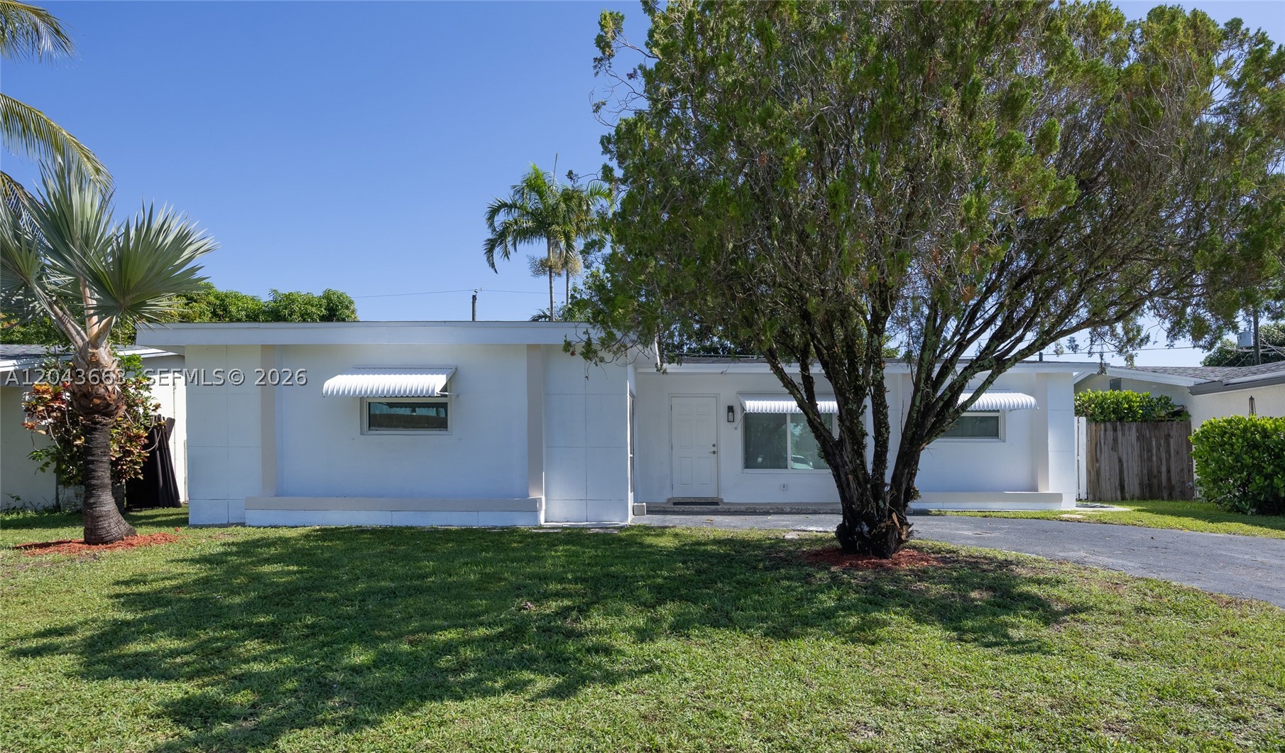 SUNRISE GOLF VILLAGE SEC - Residential