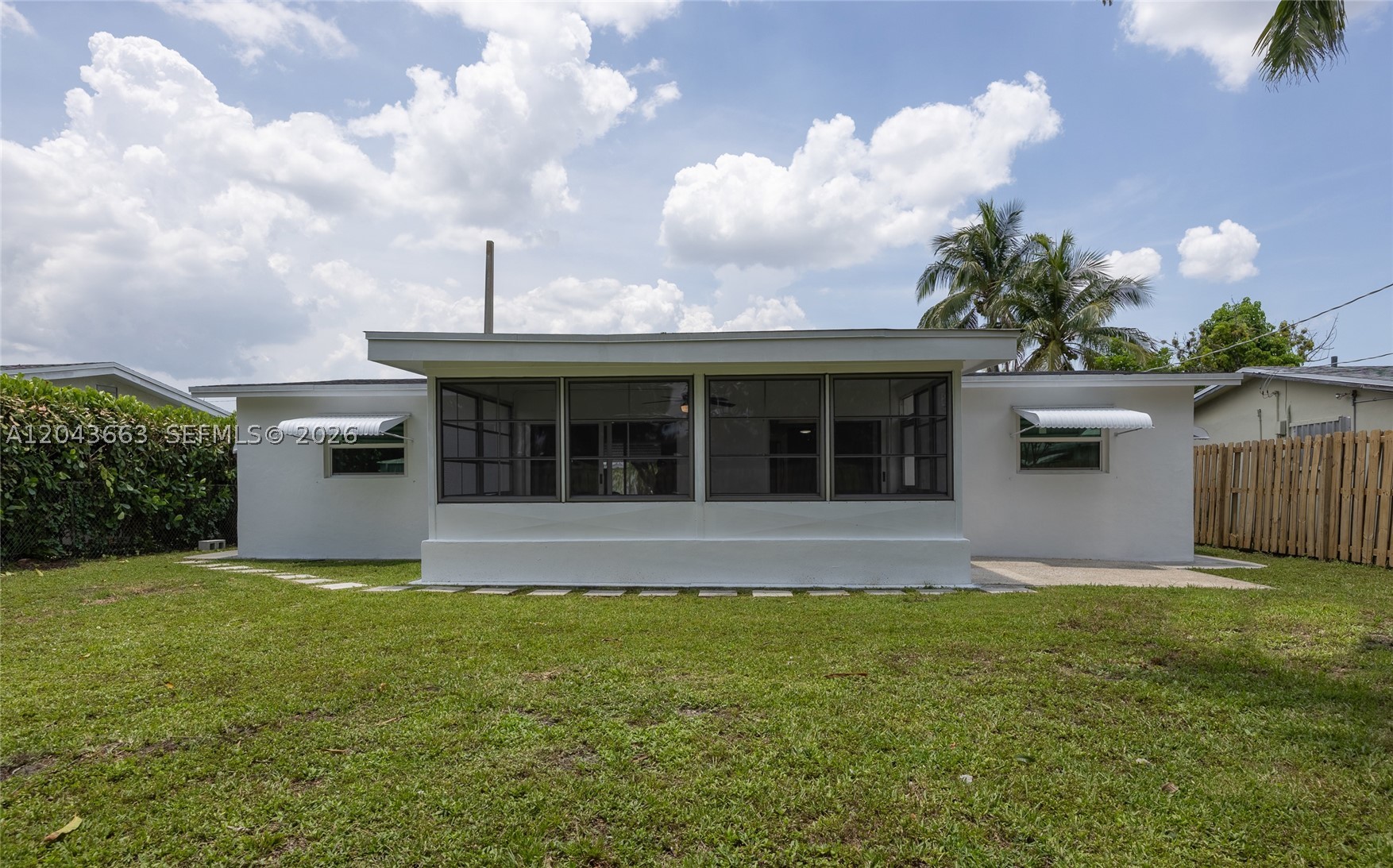 SUNRISE GOLF VILLAGE SEC - Residential