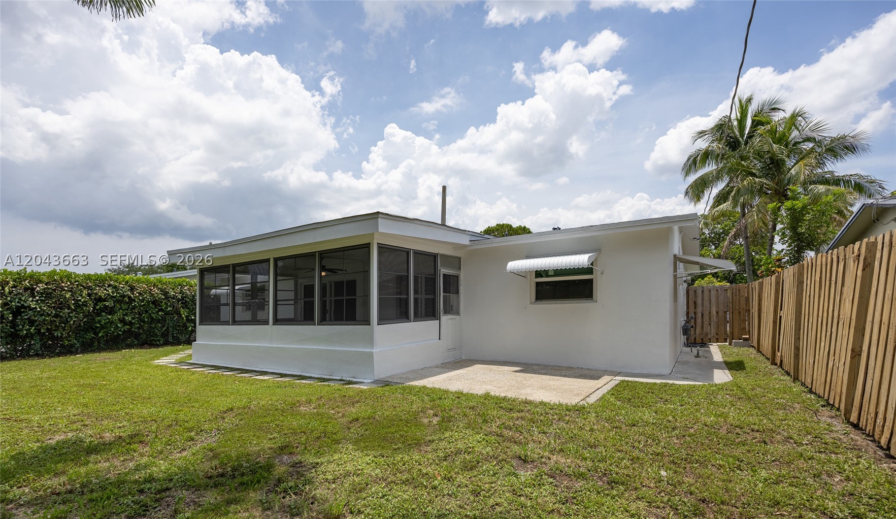 SUNRISE GOLF VILLAGE SEC - Residential