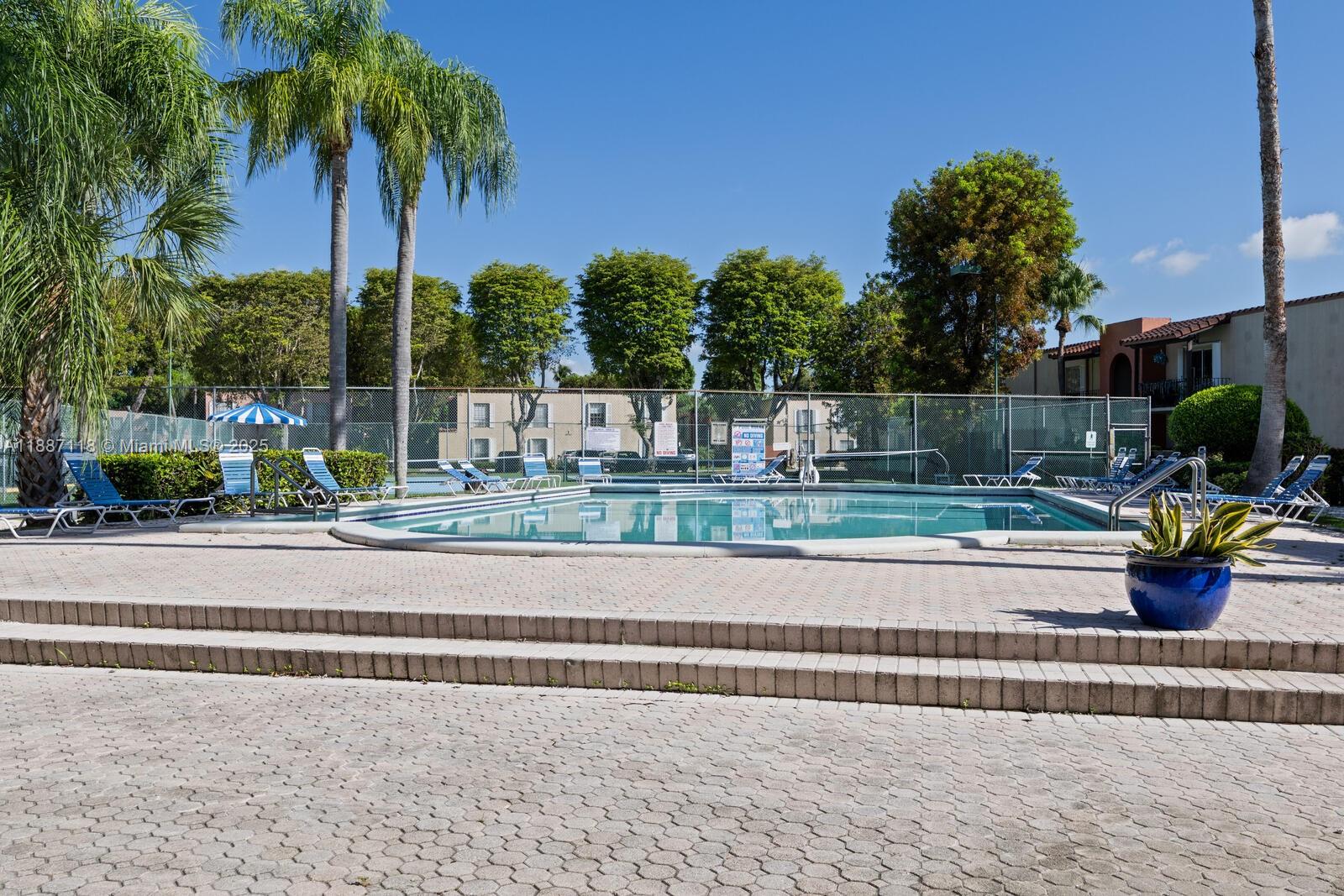SPANISH TRACE CONDO - Residential