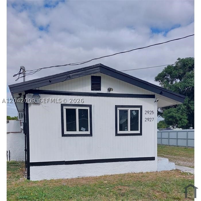 HIALEAH HEIGHTS - Residential Income