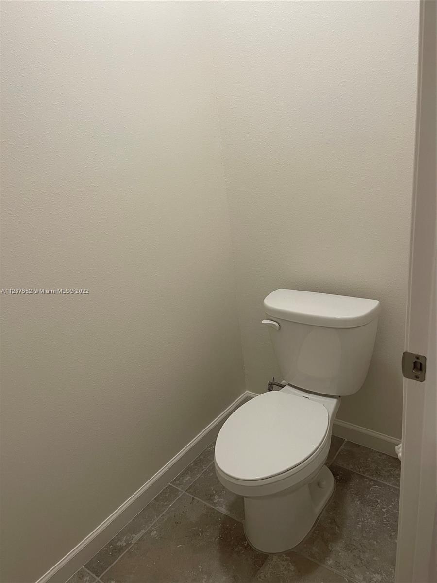 PORT ST LUCIE SECTION 11 - Residential Lease