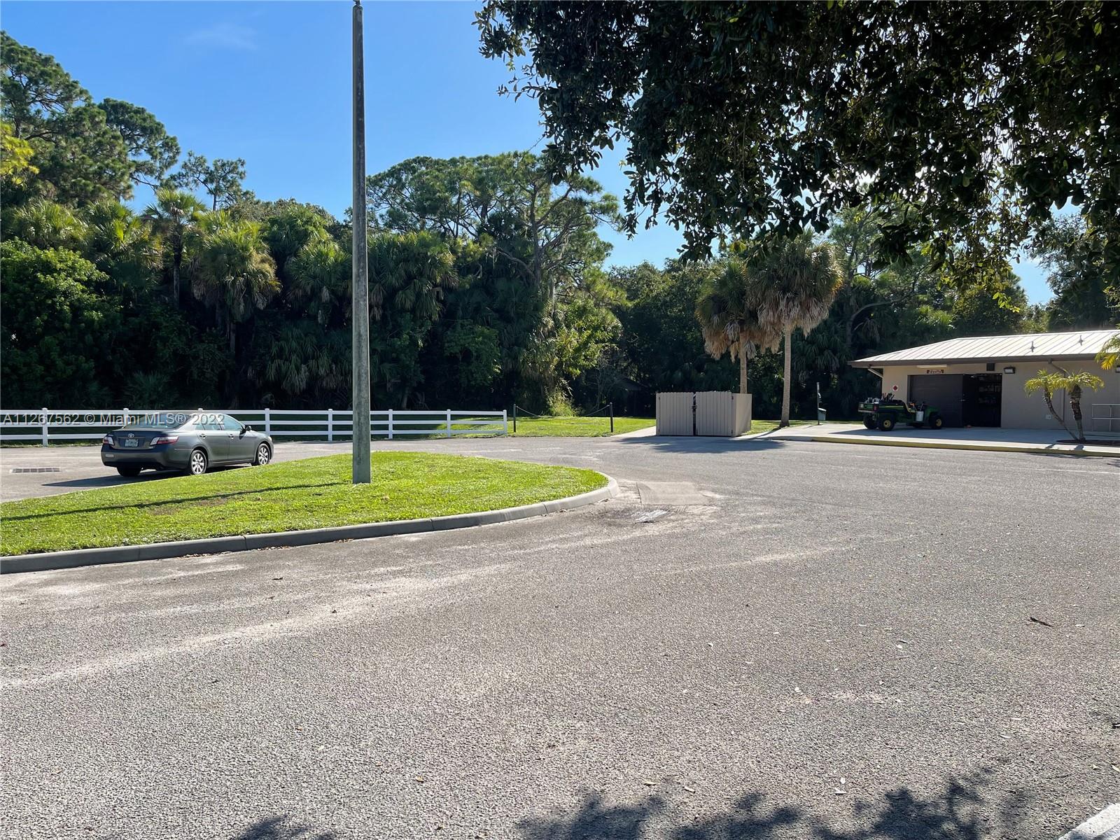 PORT ST LUCIE SECTION 11 - Residential Lease