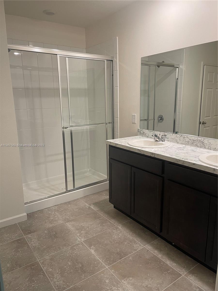 PORT ST LUCIE SECTION 11 - Residential Lease