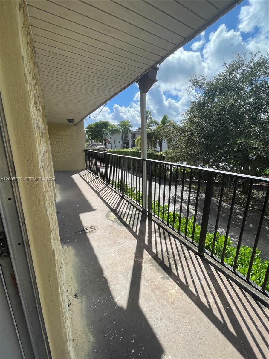 COURTYARDS AT KENDALL CON - Residential