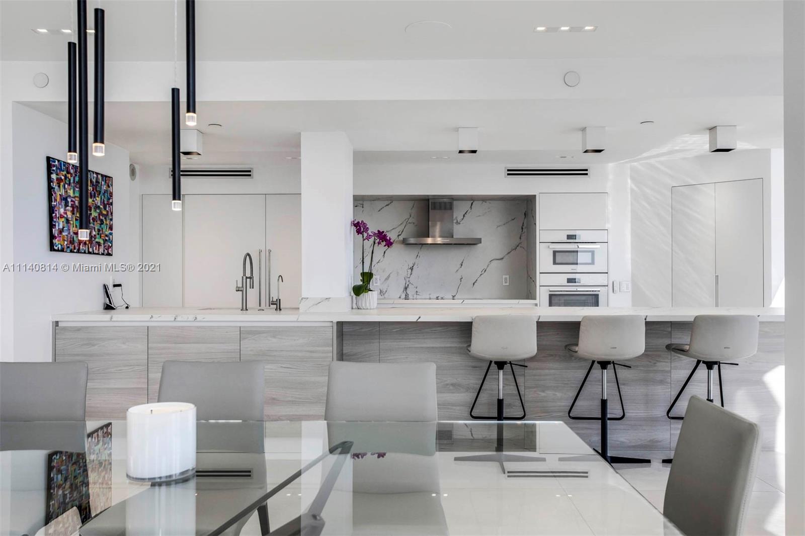 BLUE DIAMOND CONDO - Residential
