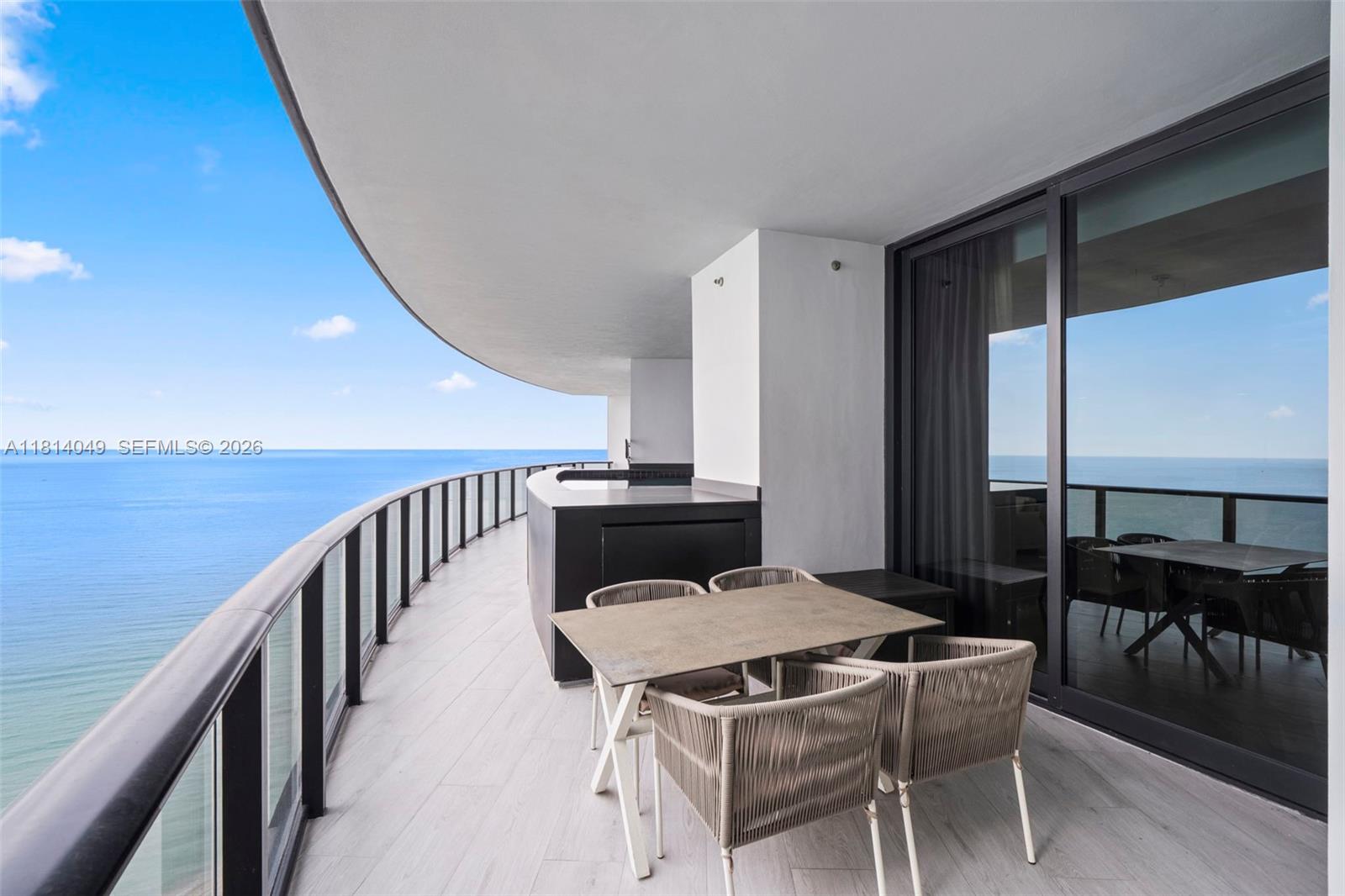 18555 COLLINS AVENUE COND - Residential