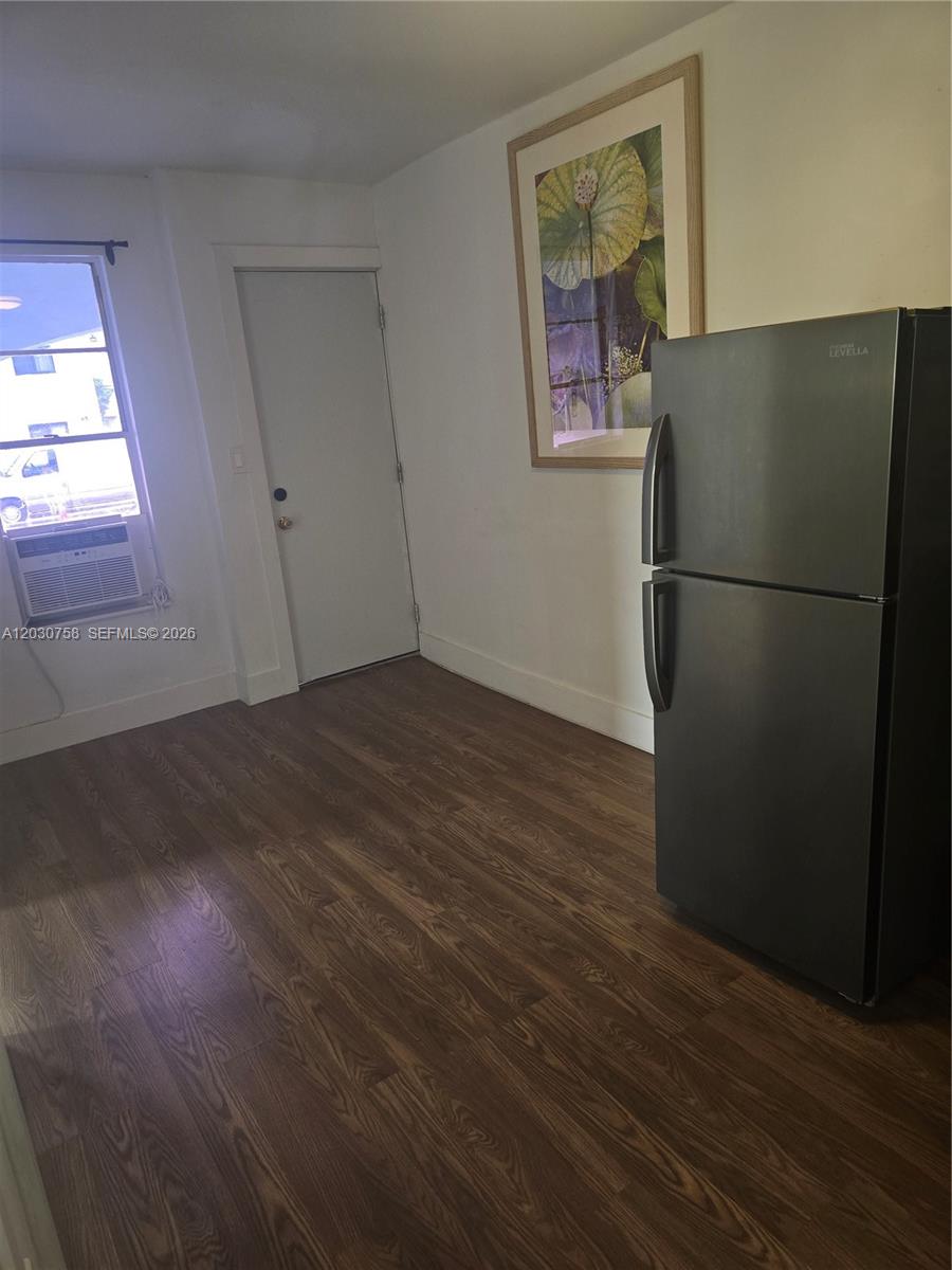 HIALEAH 7TH ADDN - Residential Lease