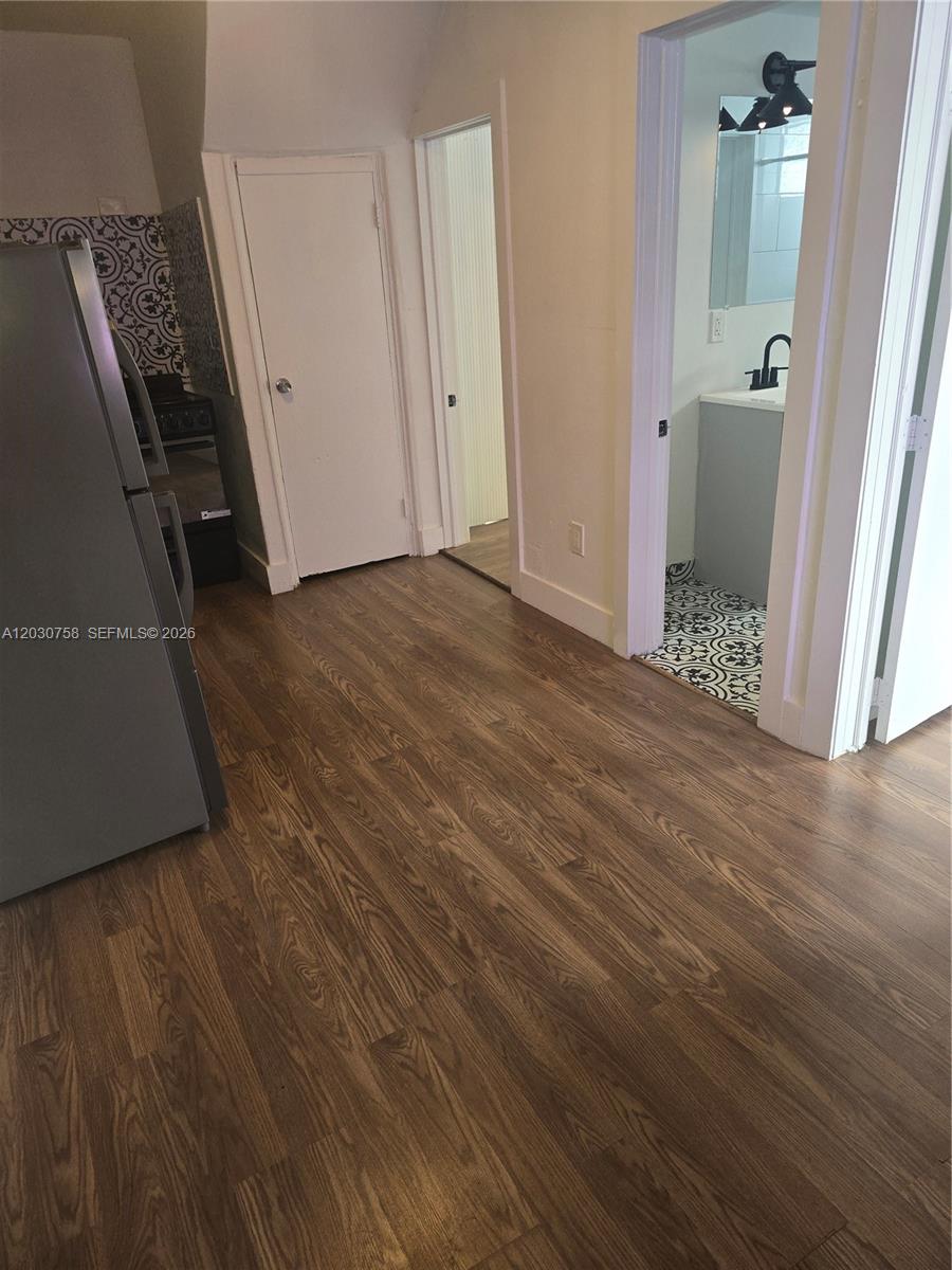 HIALEAH 7TH ADDN - Residential Lease