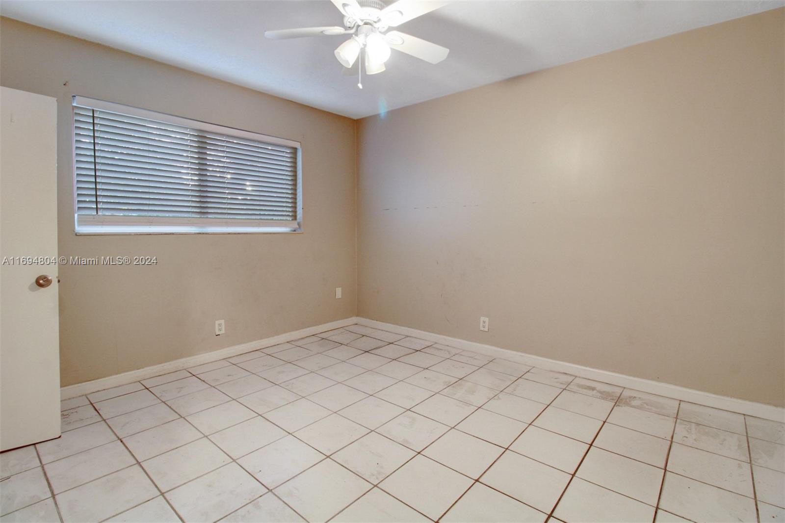 HOLLYWOOD TERRACE - Residential Income