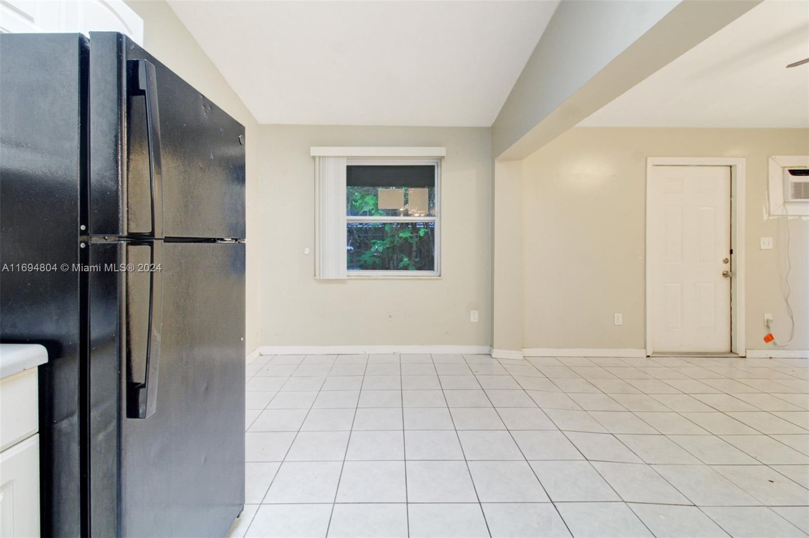 HOLLYWOOD TERRACE - Residential Income