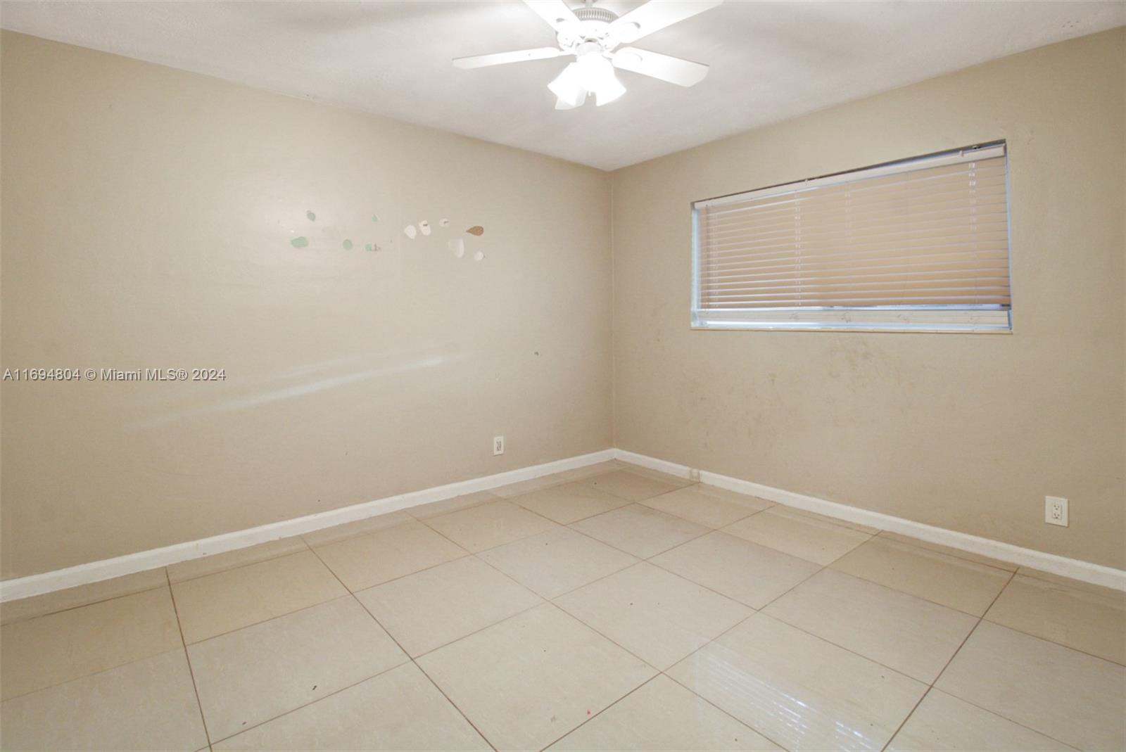 HOLLYWOOD TERRACE - Residential Income