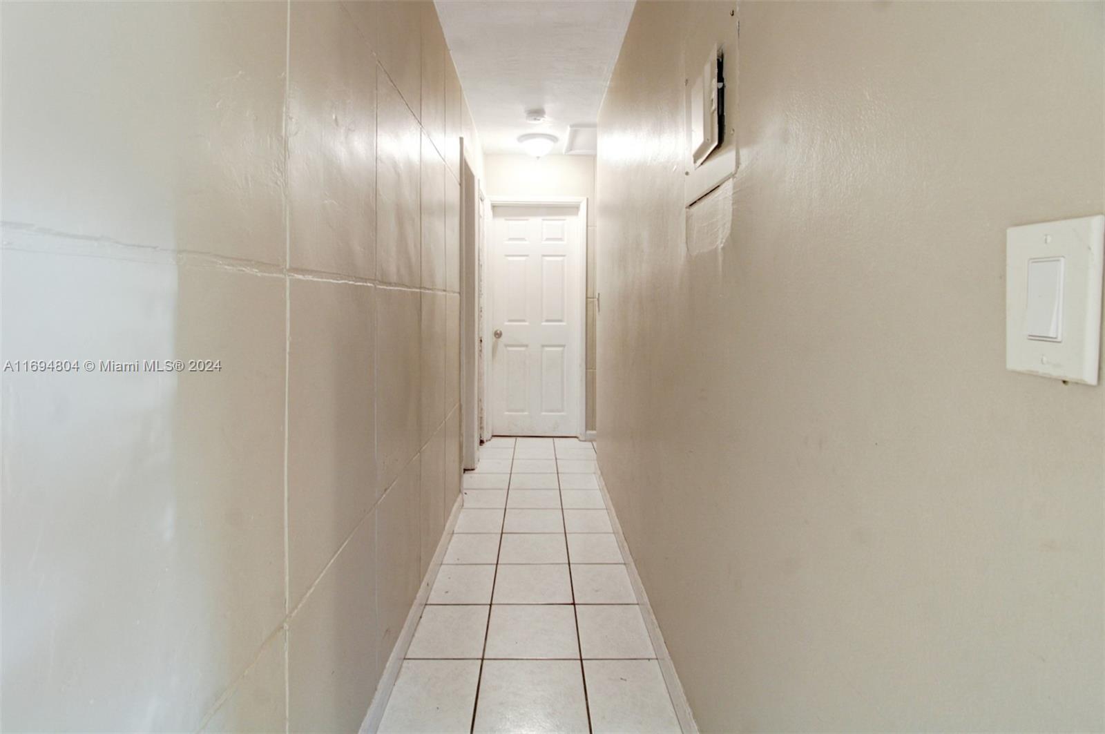 HOLLYWOOD TERRACE - Residential Income