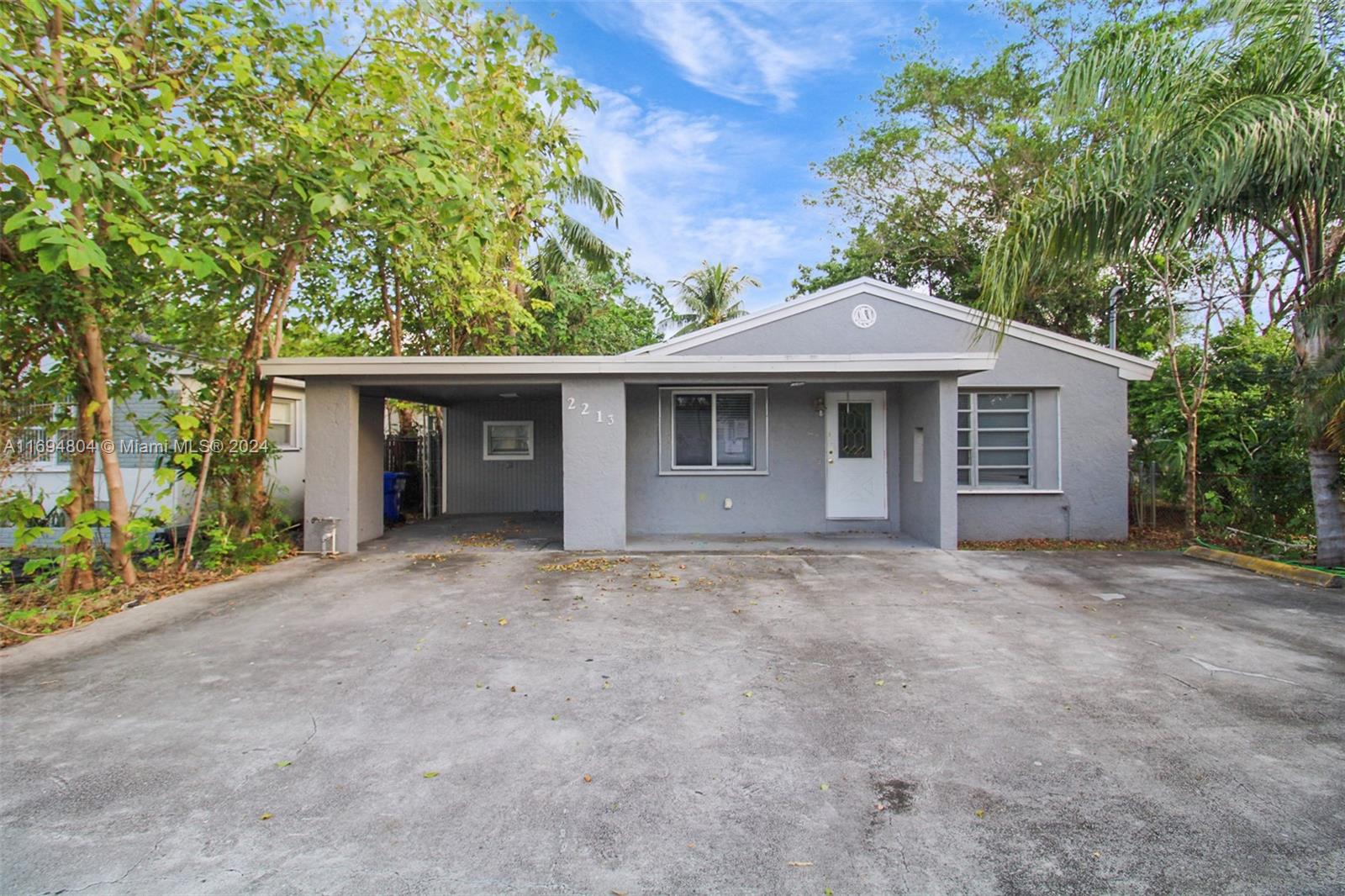 HOLLYWOOD TERRACE - Residential Income