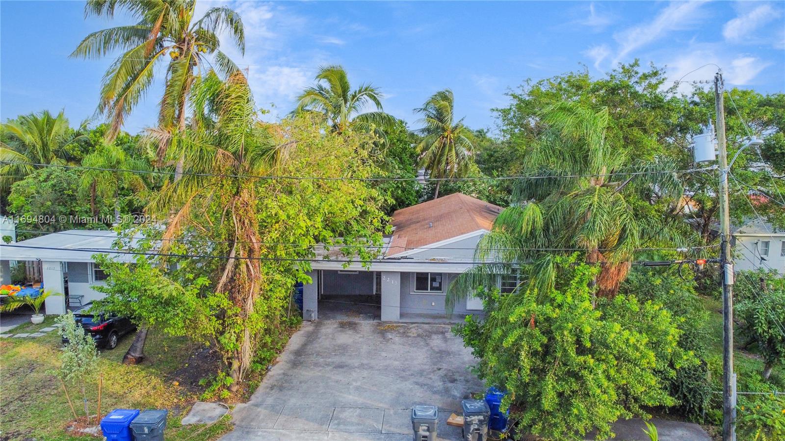 HOLLYWOOD TERRACE - Residential Income