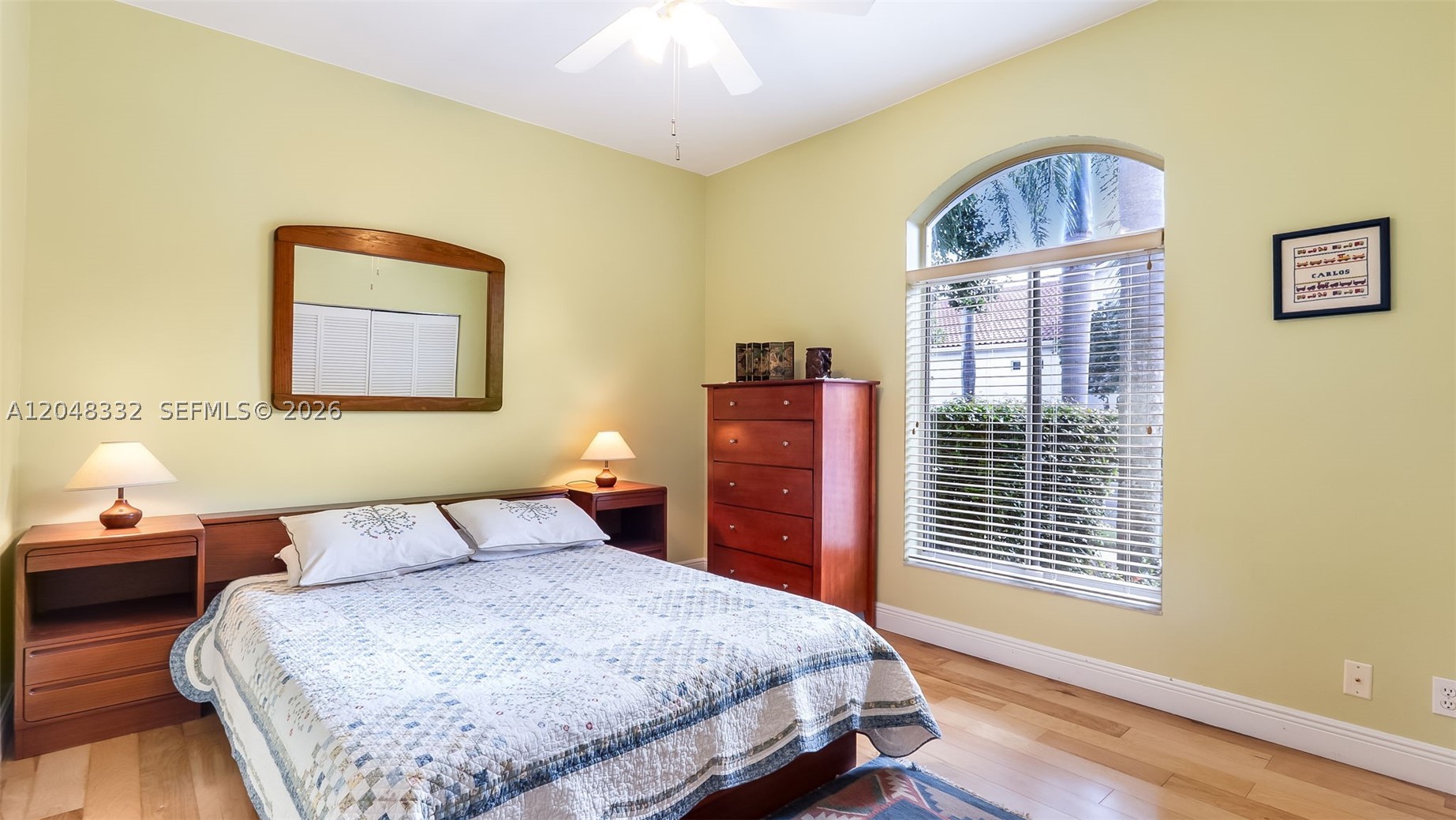 HOLLYWOOD LAKES COUNTRY C - Residential
