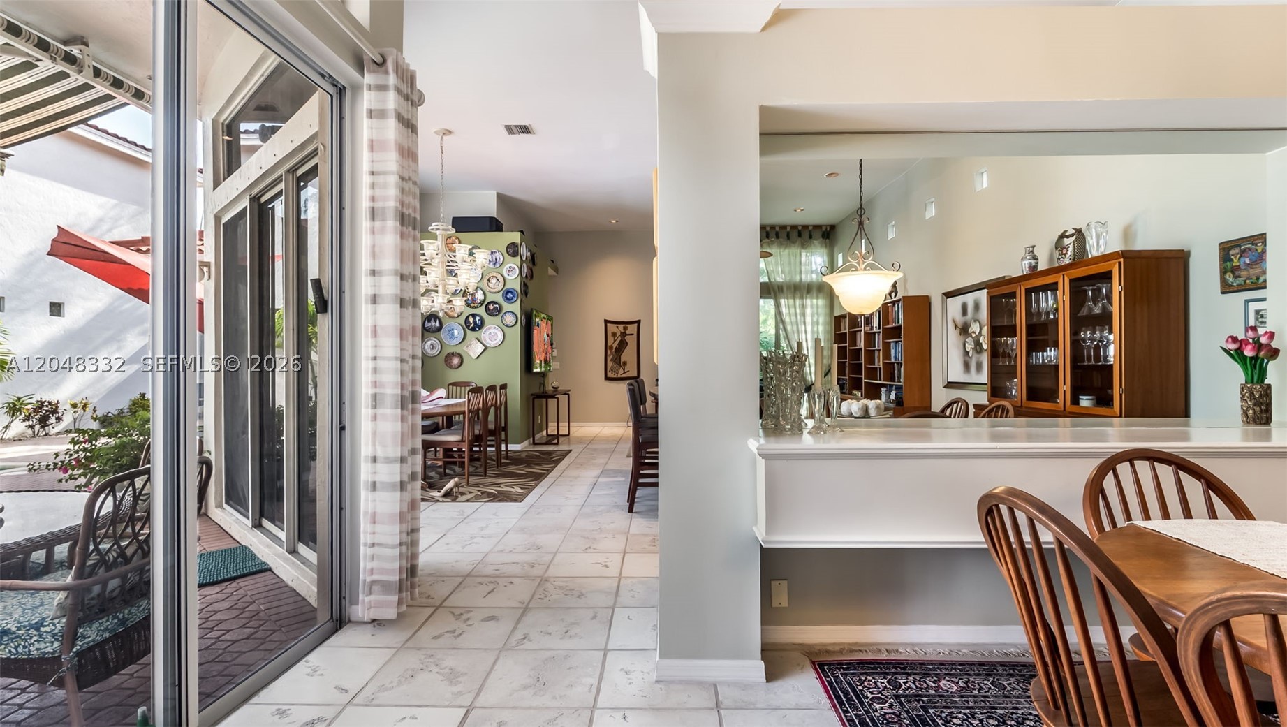 HOLLYWOOD LAKES COUNTRY C - Residential