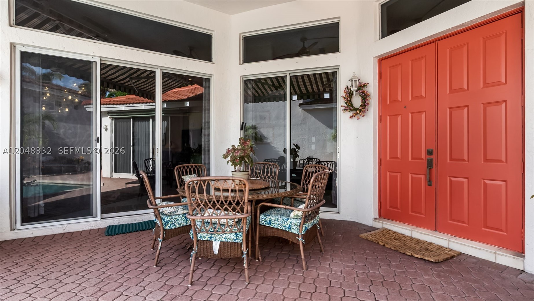 HOLLYWOOD LAKES COUNTRY C - Residential
