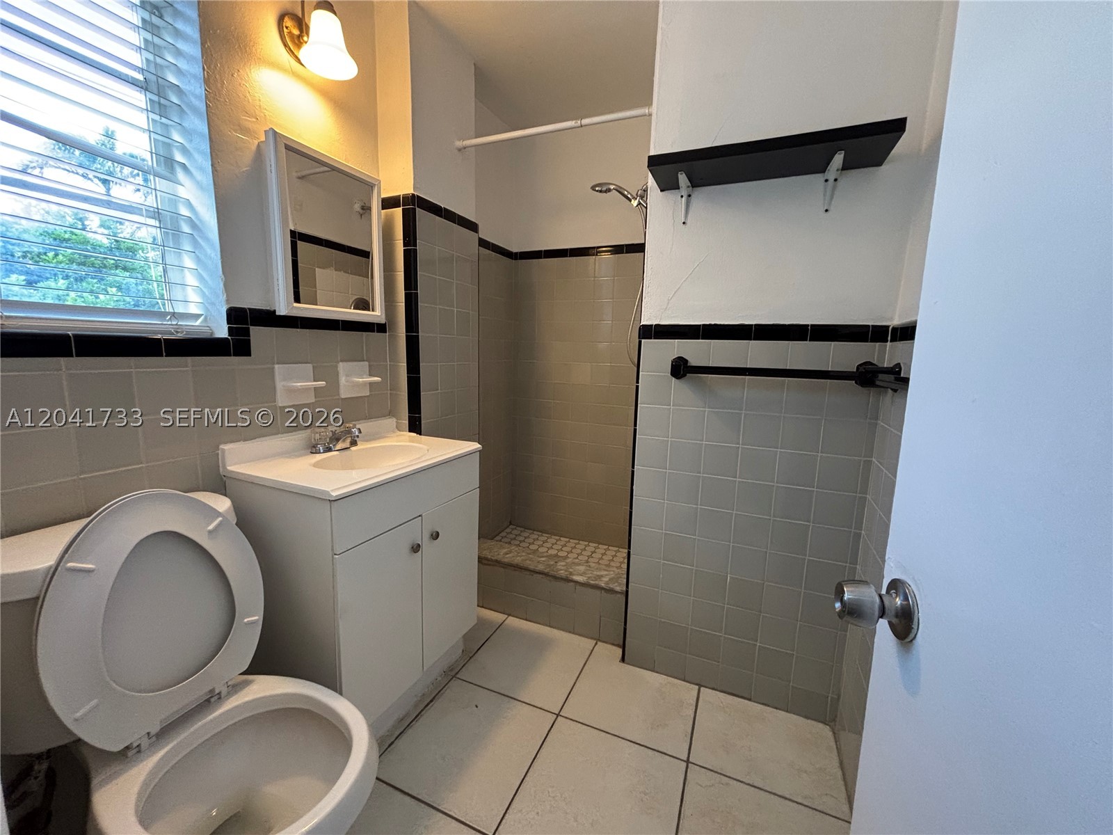 HOLLYWOOD SOUTH SIDE ADD - Residential Lease