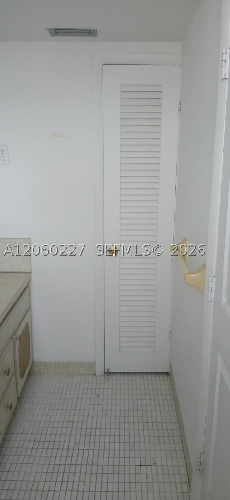 FIRST MOORINGS CONDO - Residential