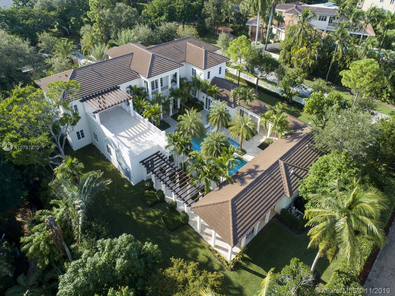 LOS PINOS - Residential