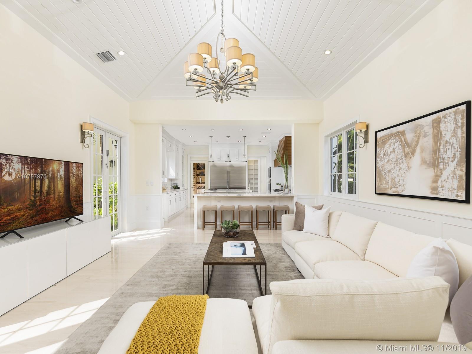 LOS PINOS - Residential