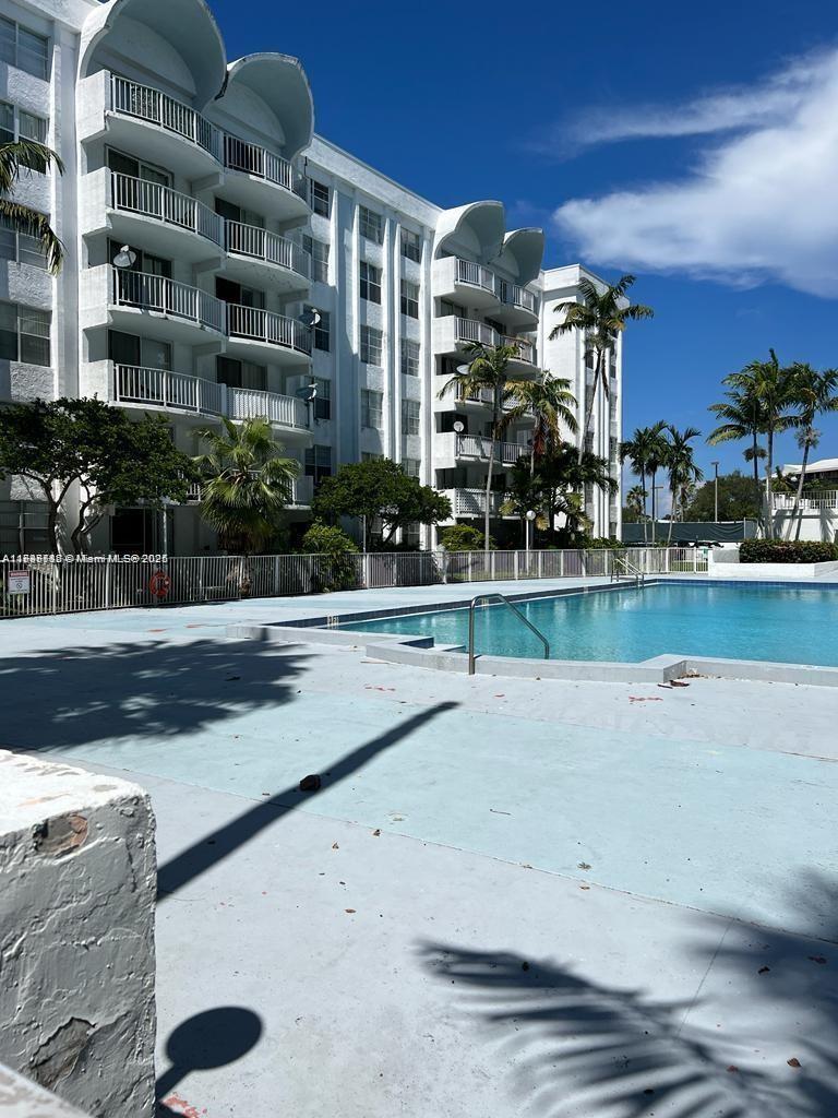 MONTECARLO CONDO - Residential