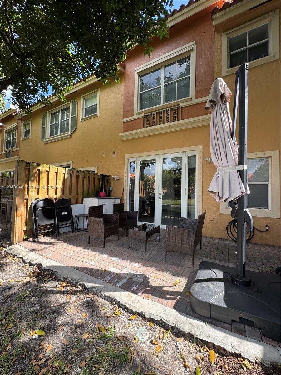 VILLAS AT HARBOR ISLES - Residential