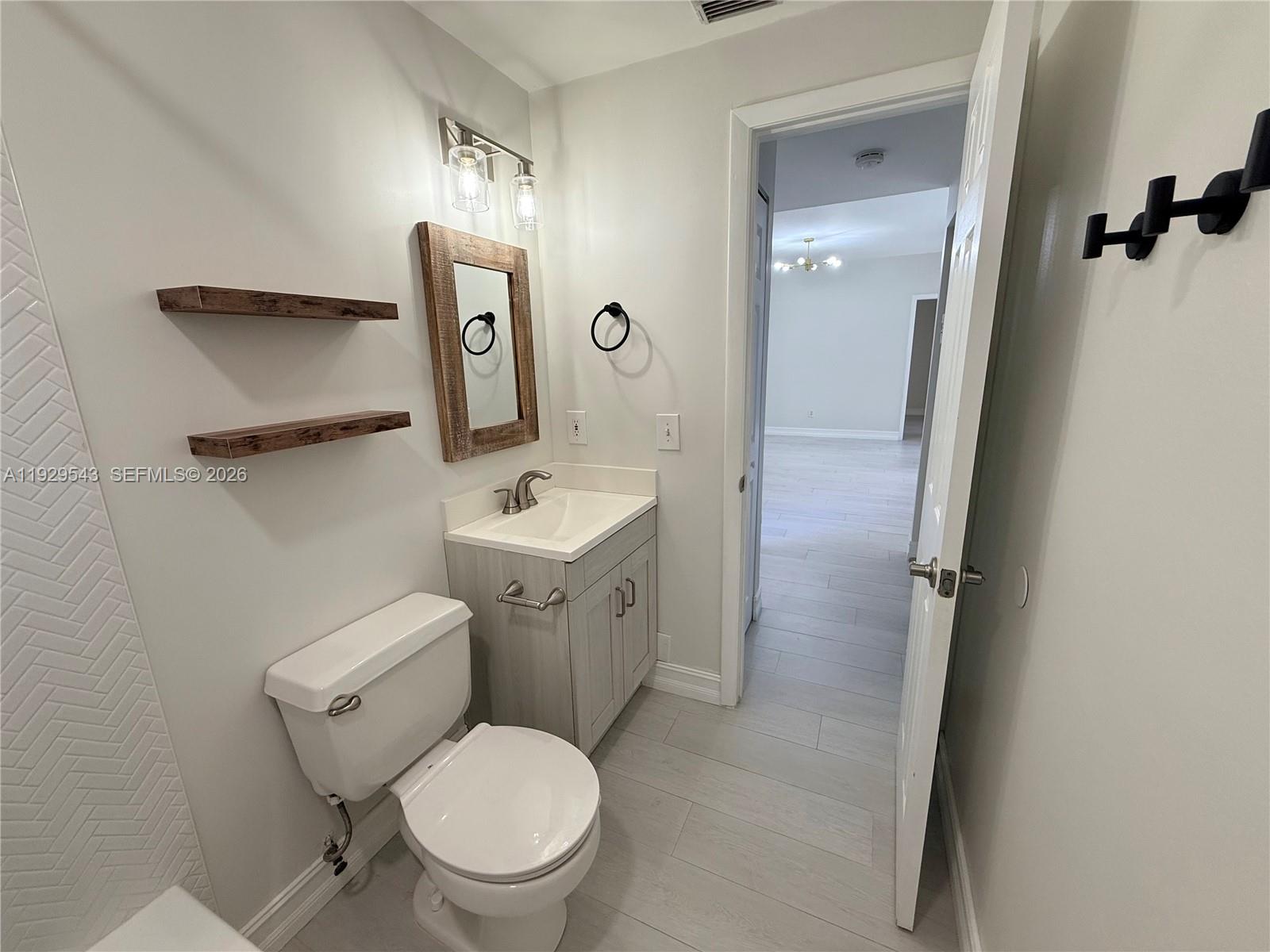 PIERPOINTE FIVE CONDO III - Residential Lease