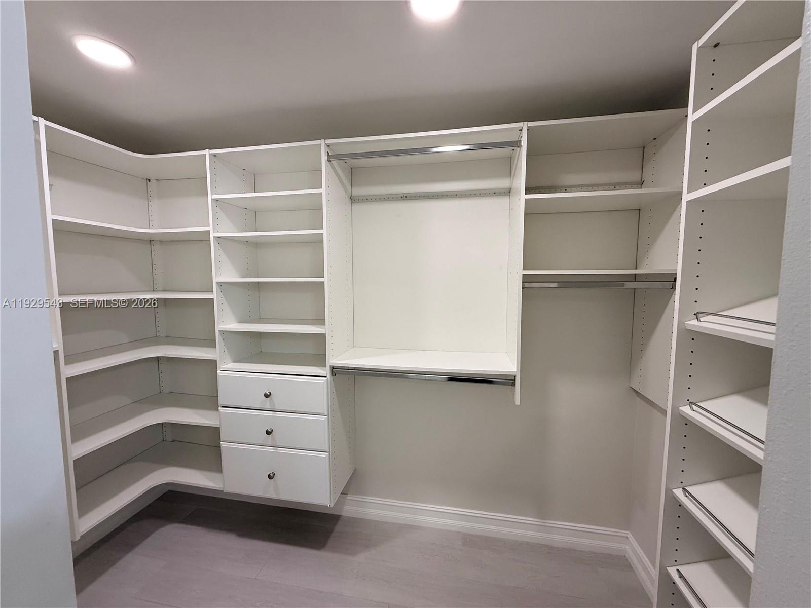 PIERPOINTE FIVE CONDO III - Residential Lease