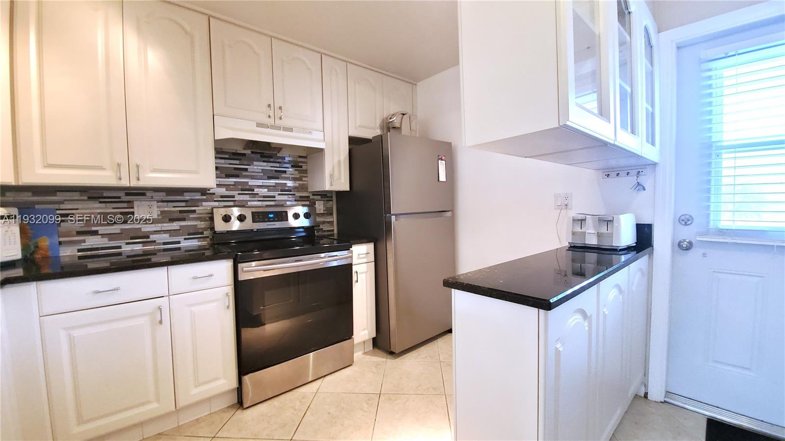 ISLE OF PARADISE CO-OP - Residential