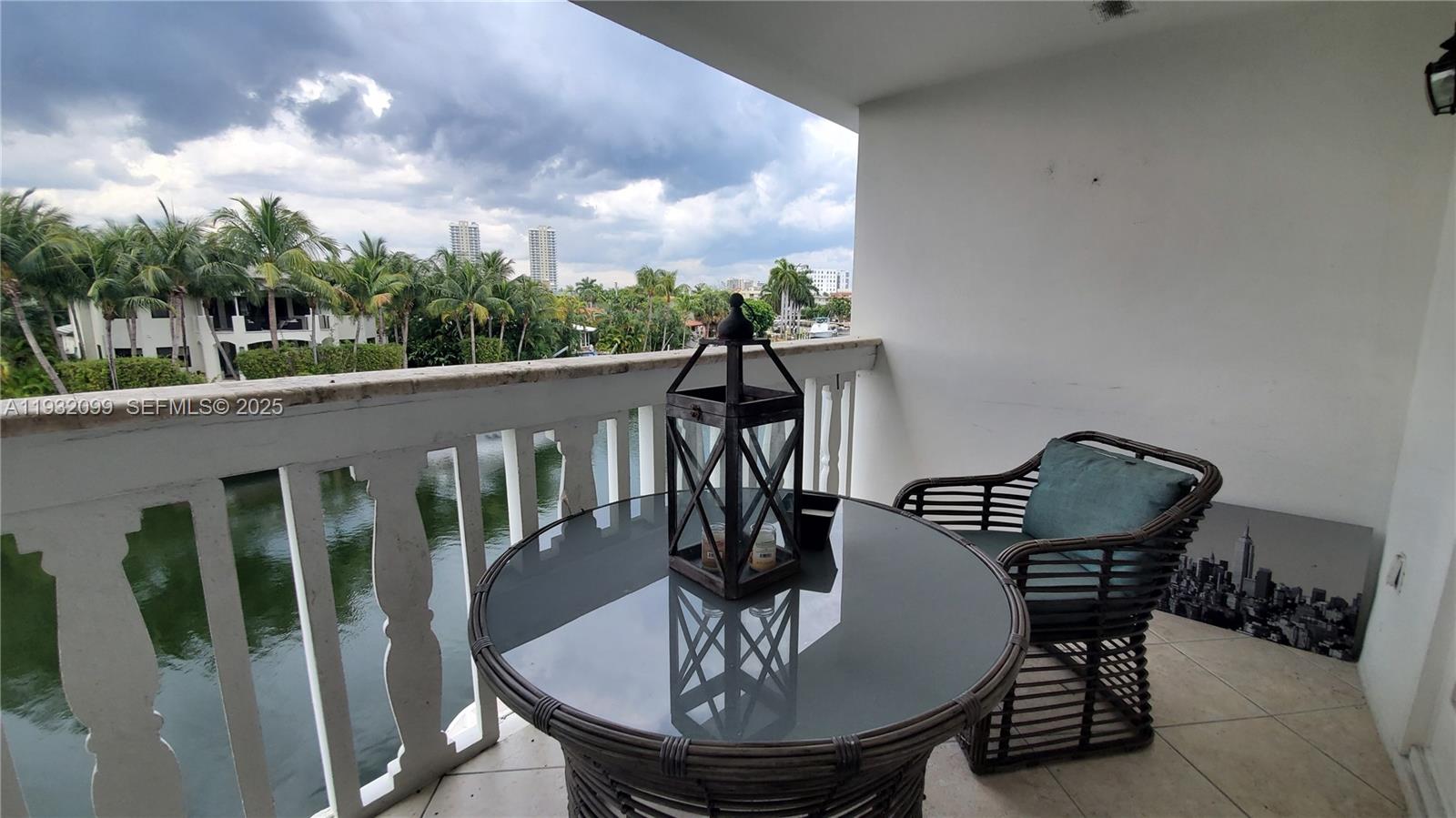 ISLE OF PARADISE CO-OP - Residential