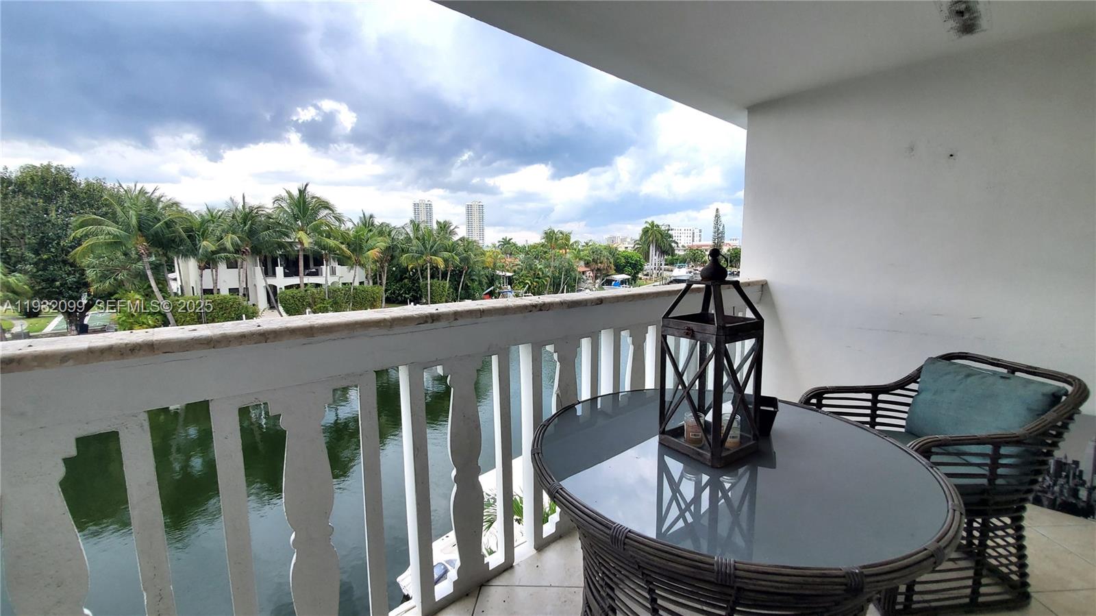 ISLE OF PARADISE CO-OP - Residential