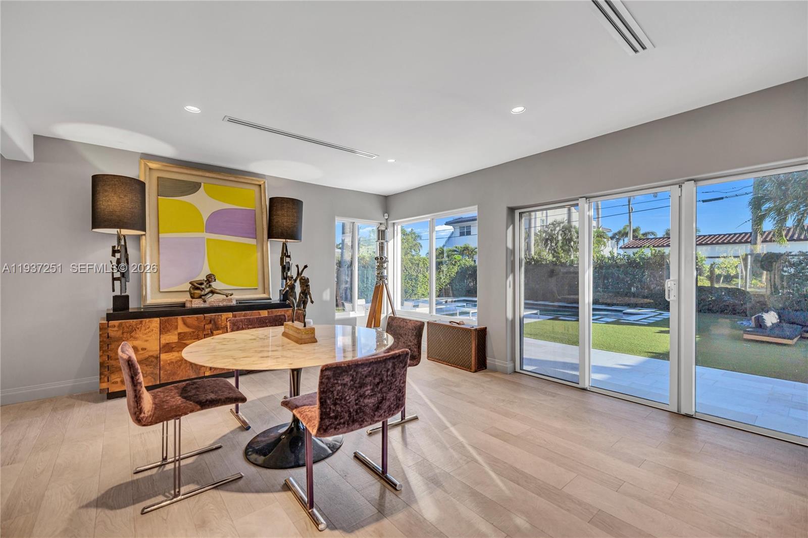 HOLLYWOOD LAKES SECTION - Residential