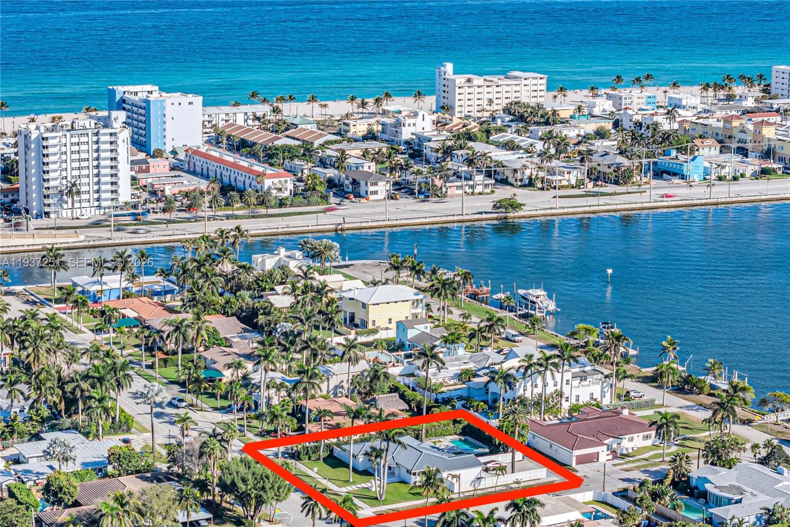 HOLLYWOOD LAKES SECTION - Residential