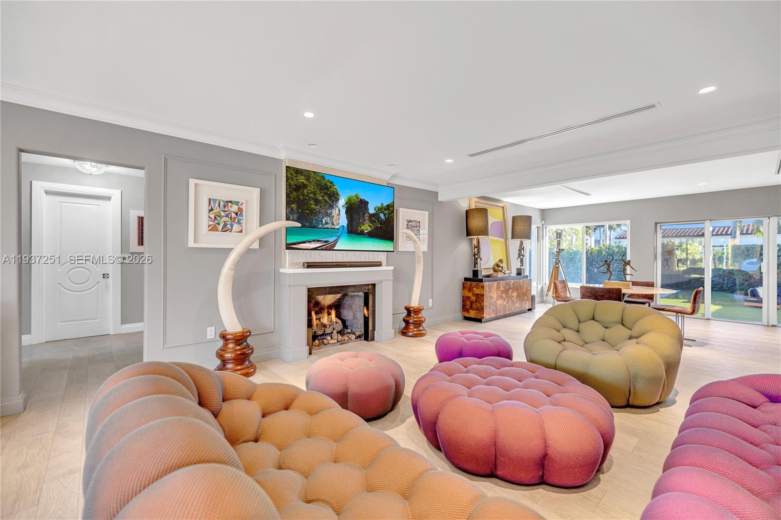 HOLLYWOOD LAKES SECTION - Residential