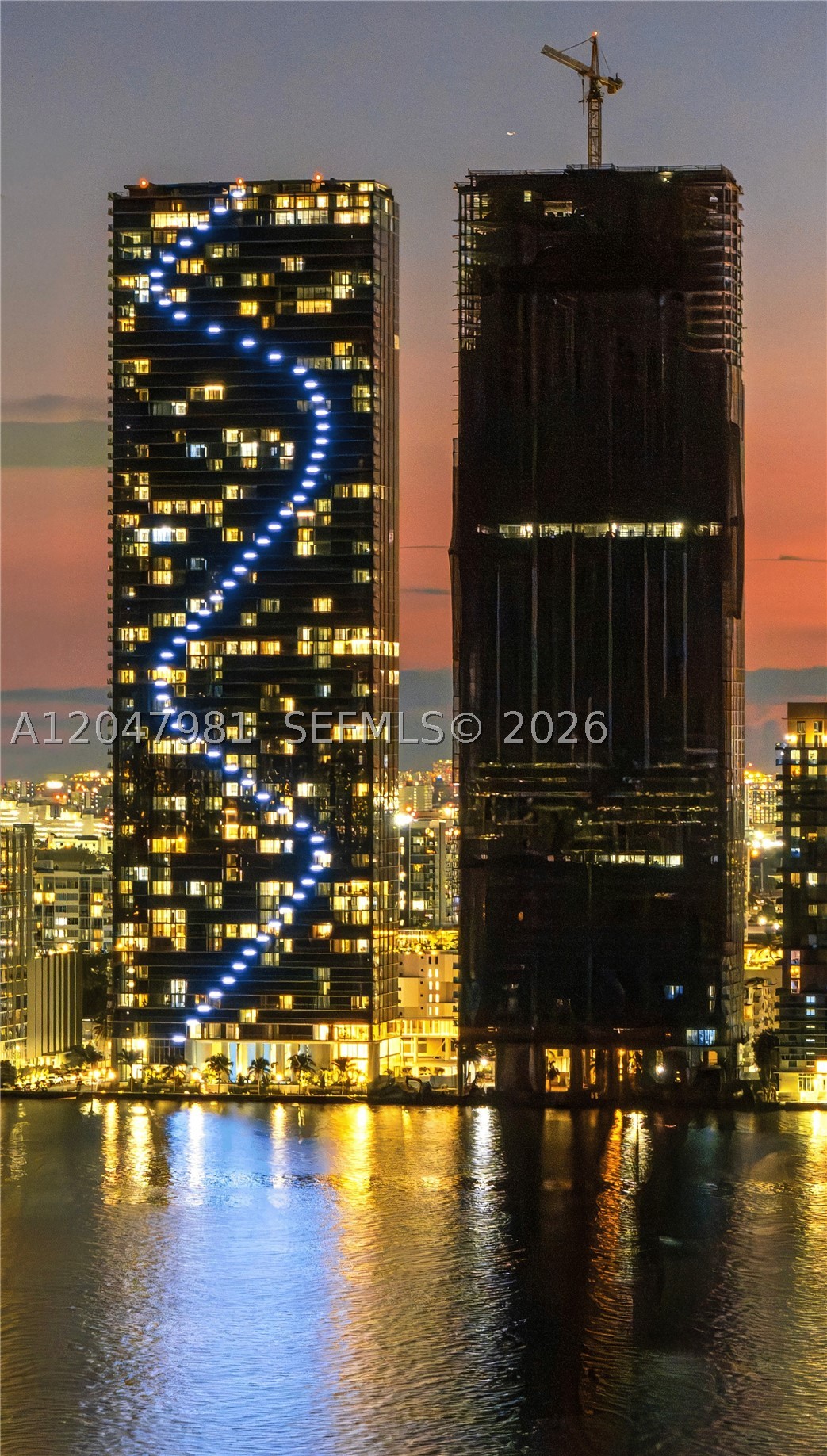 ARIA RESERVE - Residential
