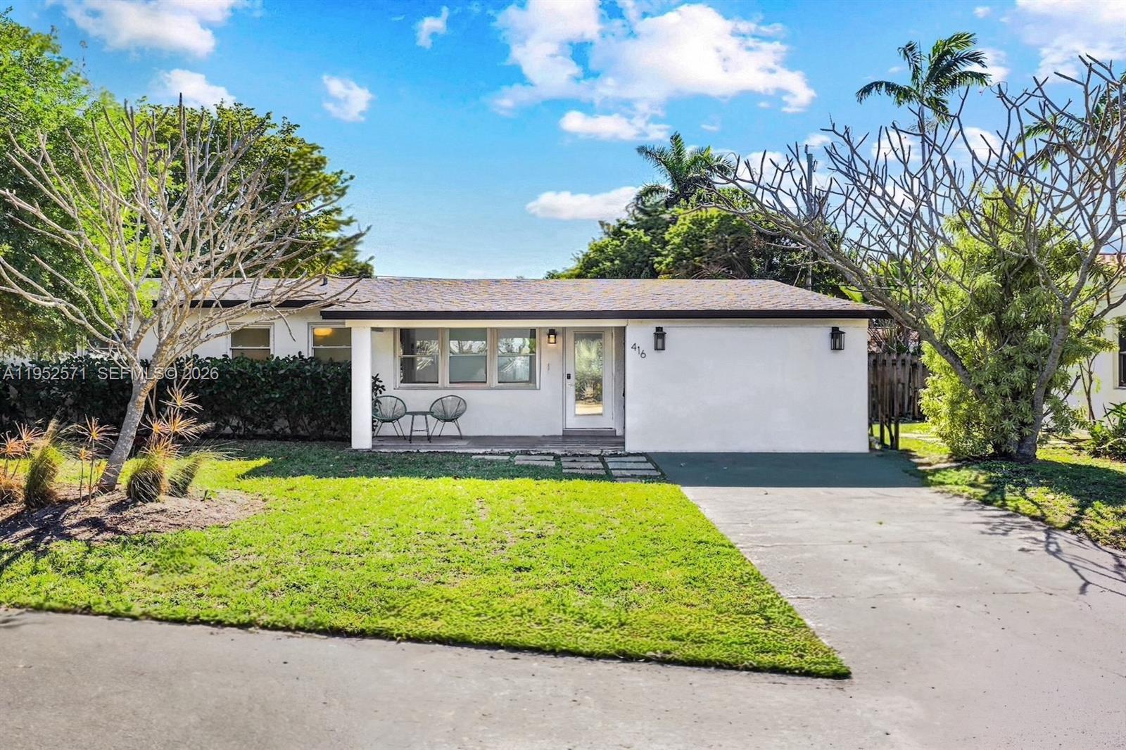 TROPICAL MANORS ADD - Residential