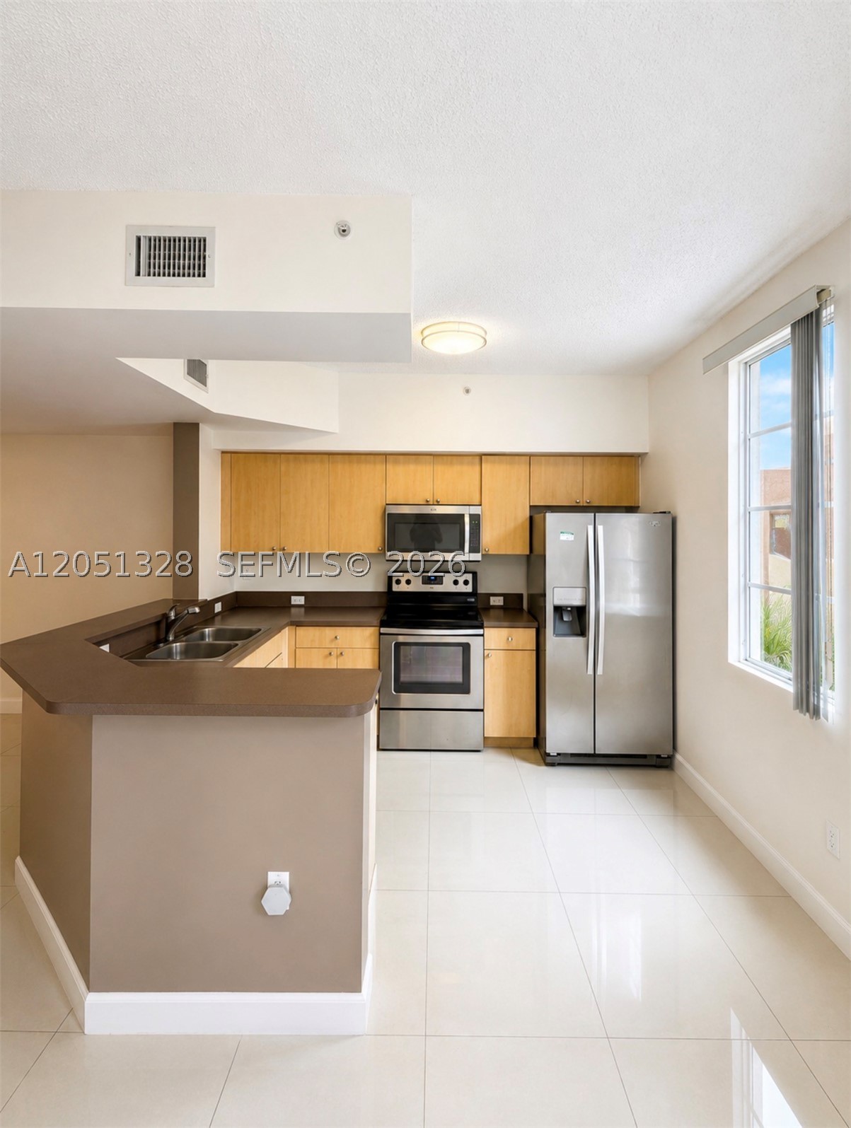 AVENTI AT AVENTURA CONDO - Residential