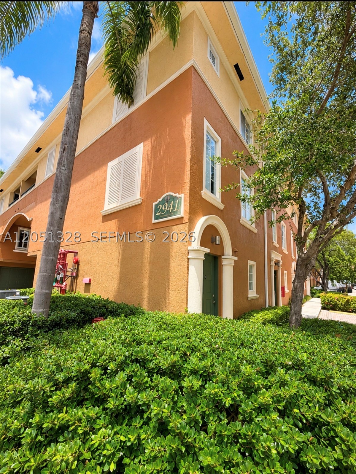 AVENTI AT AVENTURA CONDO - Residential