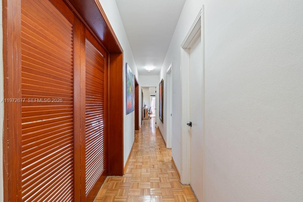 PINE MNR ESTS - Residential