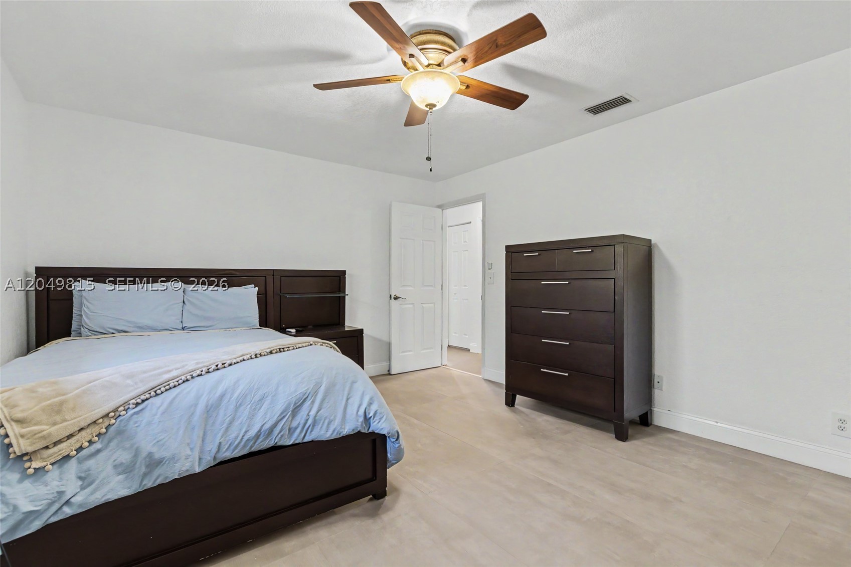 CRYSTAL HEIGHTS - Residential