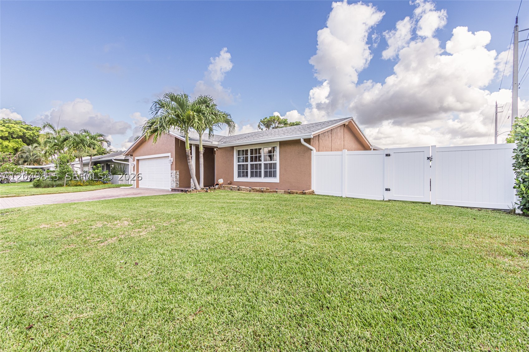 CRYSTAL HEIGHTS - Residential