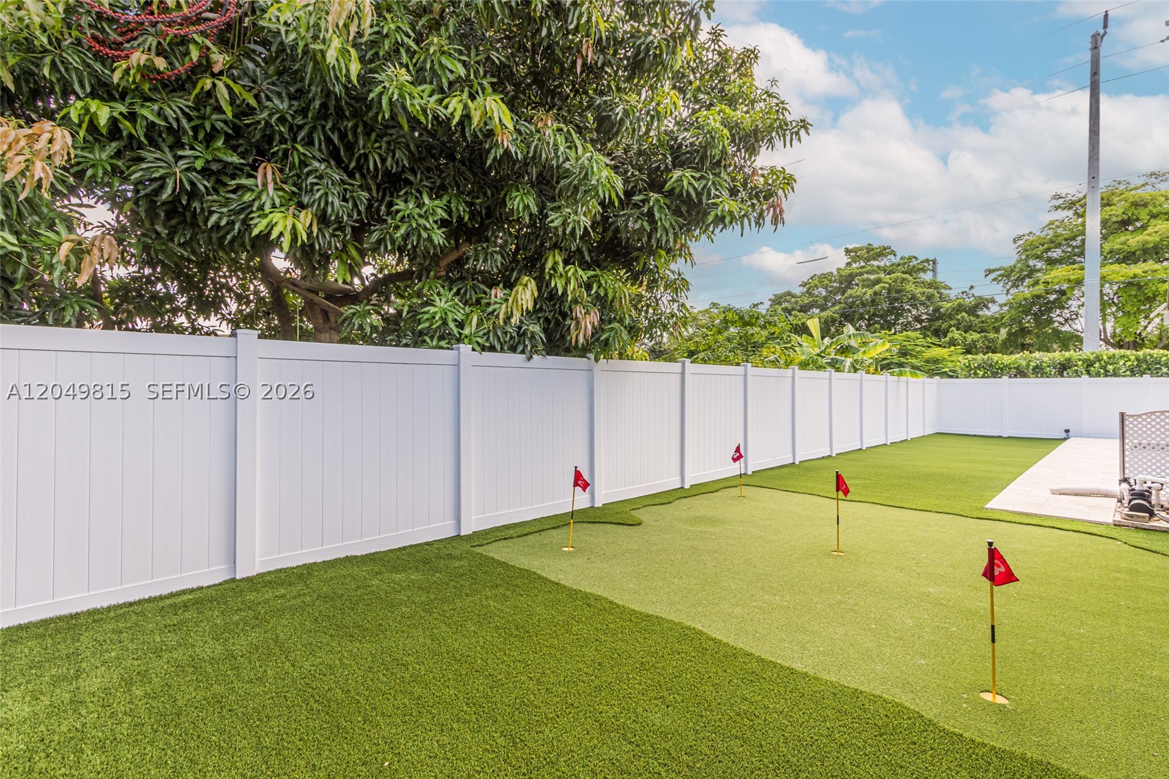 CRYSTAL HEIGHTS - Residential